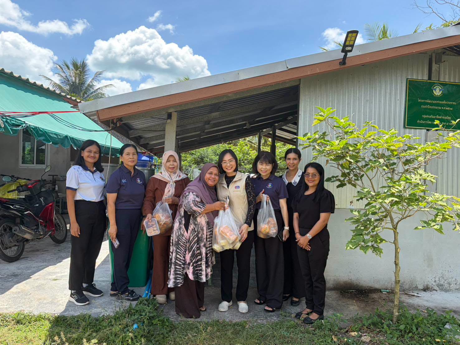 🧜‍พช.สงขลา เดินหน้านิเทศติดตามงานตามยุทธศาสตร์กรมการพัฒนาชุมชน ลงพื้นที่เทพา - จะนะ เสริมพลังกลุ่มอาชีพและองค์กรชุมชน สู่การพัฒนาที่ยั่งยืน