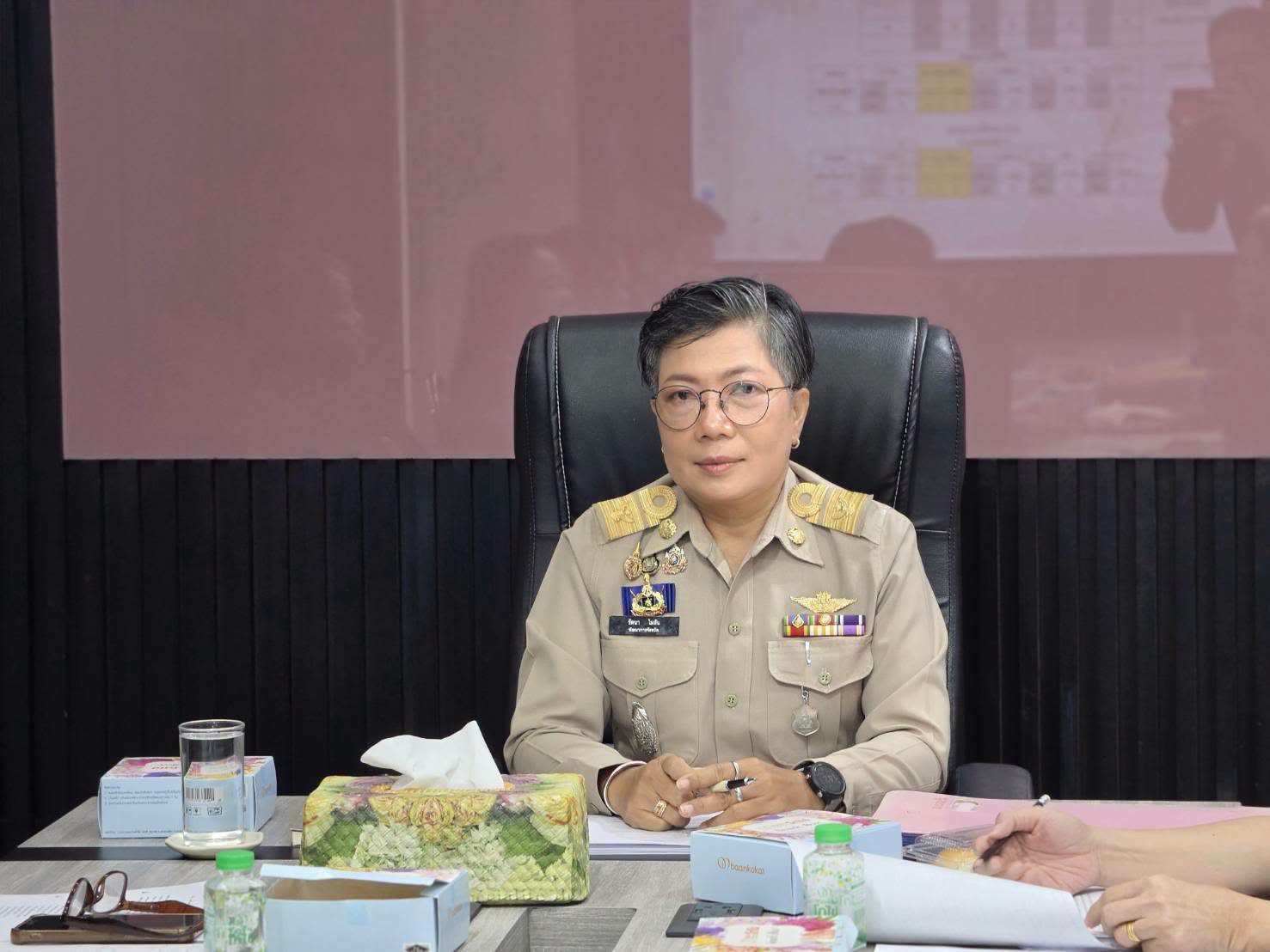 🧜‍  พช.สงขลา ประชุมพิจารณาผลการประเมินตัวชี้วัดตามคำรับรองการปฏิบัติราชการ ประจำปีงบประมาณ พ.ศ. 2569 ตรวจสอบผลการดำเนินงานรายตัวชี้วัดให้ครบถ้วนและตรวจสอบได้